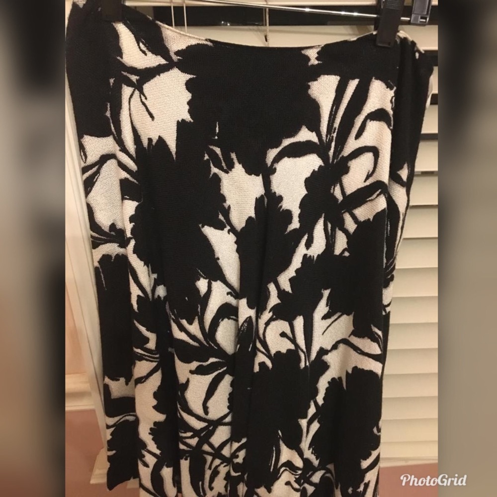 PRADA Women’s black and white print skirt